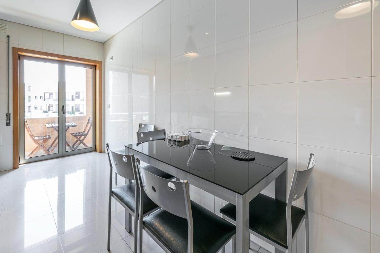 Guestready - Luxe Living By The Pool Apartment โปโว เดอ วาร์ซิม ภายนอก รูปภาพ