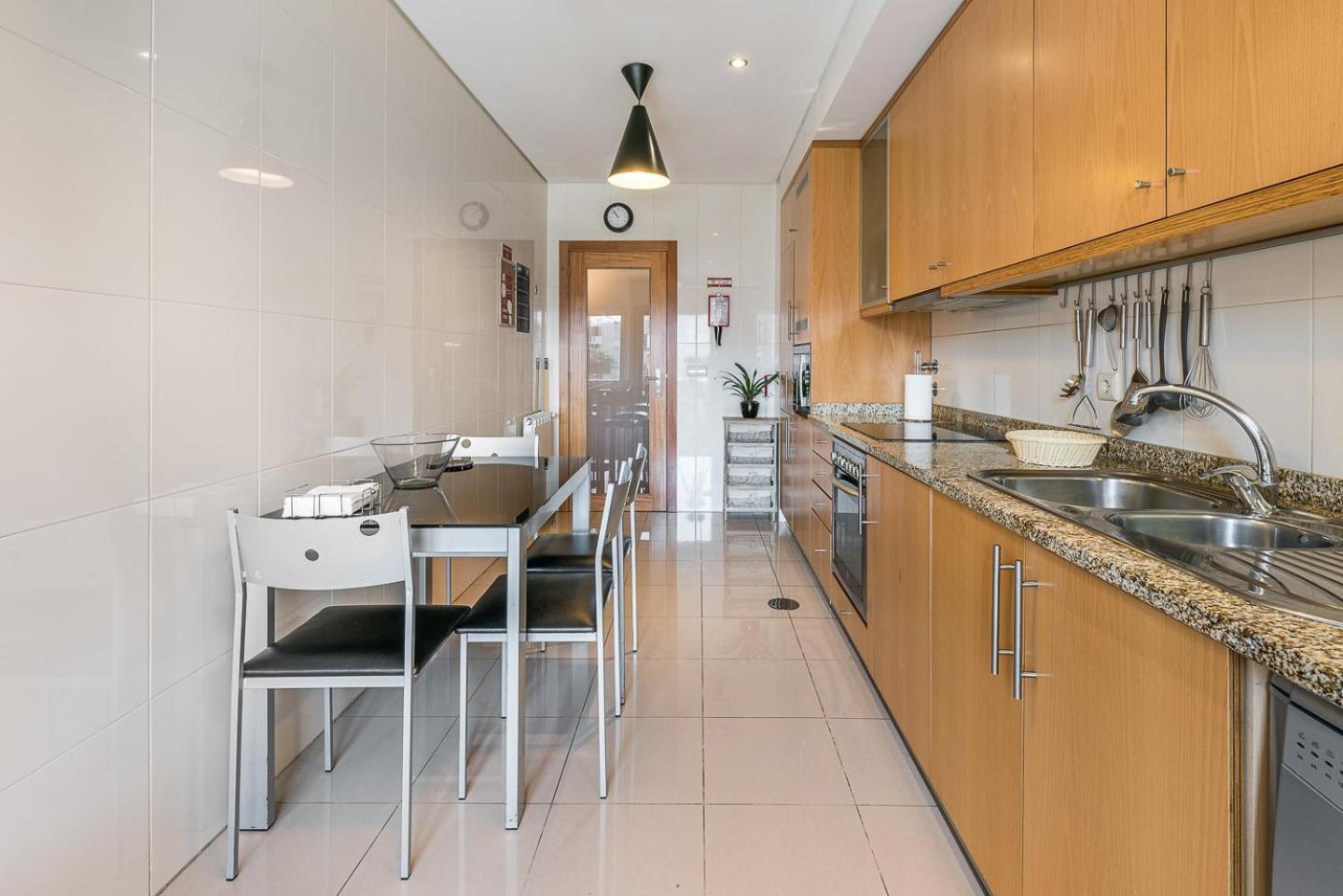 Guestready - Luxe Living By The Pool Apartment โปโว เดอ วาร์ซิม ภายนอก รูปภาพ