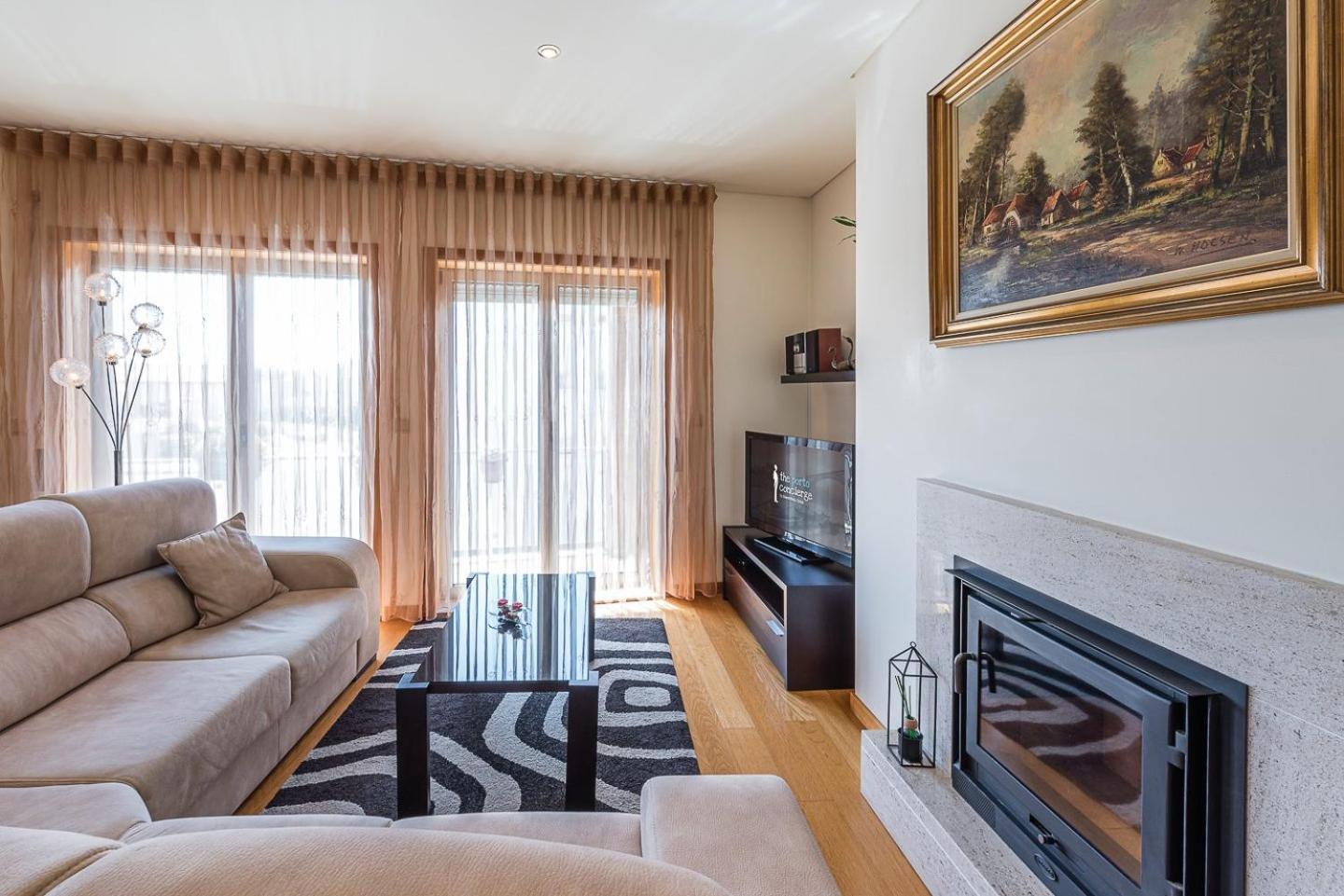 Guestready - Luxe Living By The Pool Apartment โปโว เดอ วาร์ซิม ภายนอก รูปภาพ
