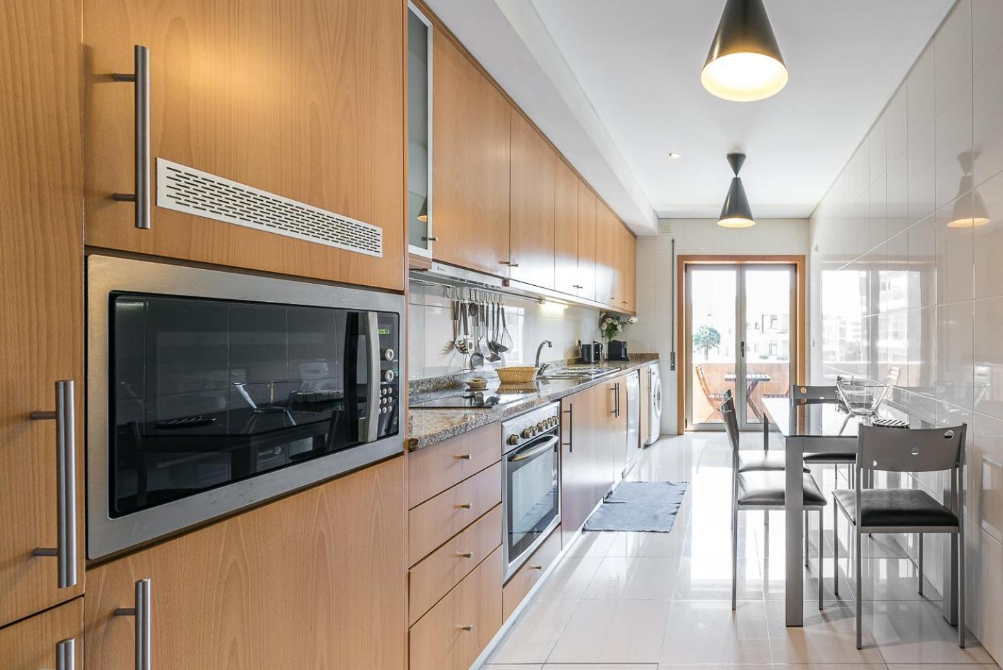 Guestready - Luxe Living By The Pool Apartment โปโว เดอ วาร์ซิม ภายนอก รูปภาพ