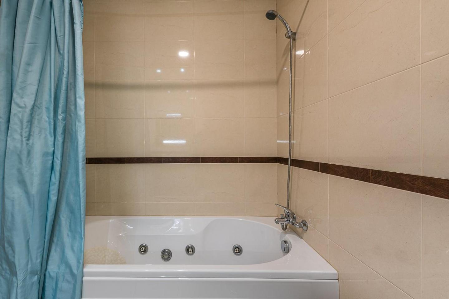 Guestready - Luxe Living By The Pool Apartment โปโว เดอ วาร์ซิม ภายนอก รูปภาพ