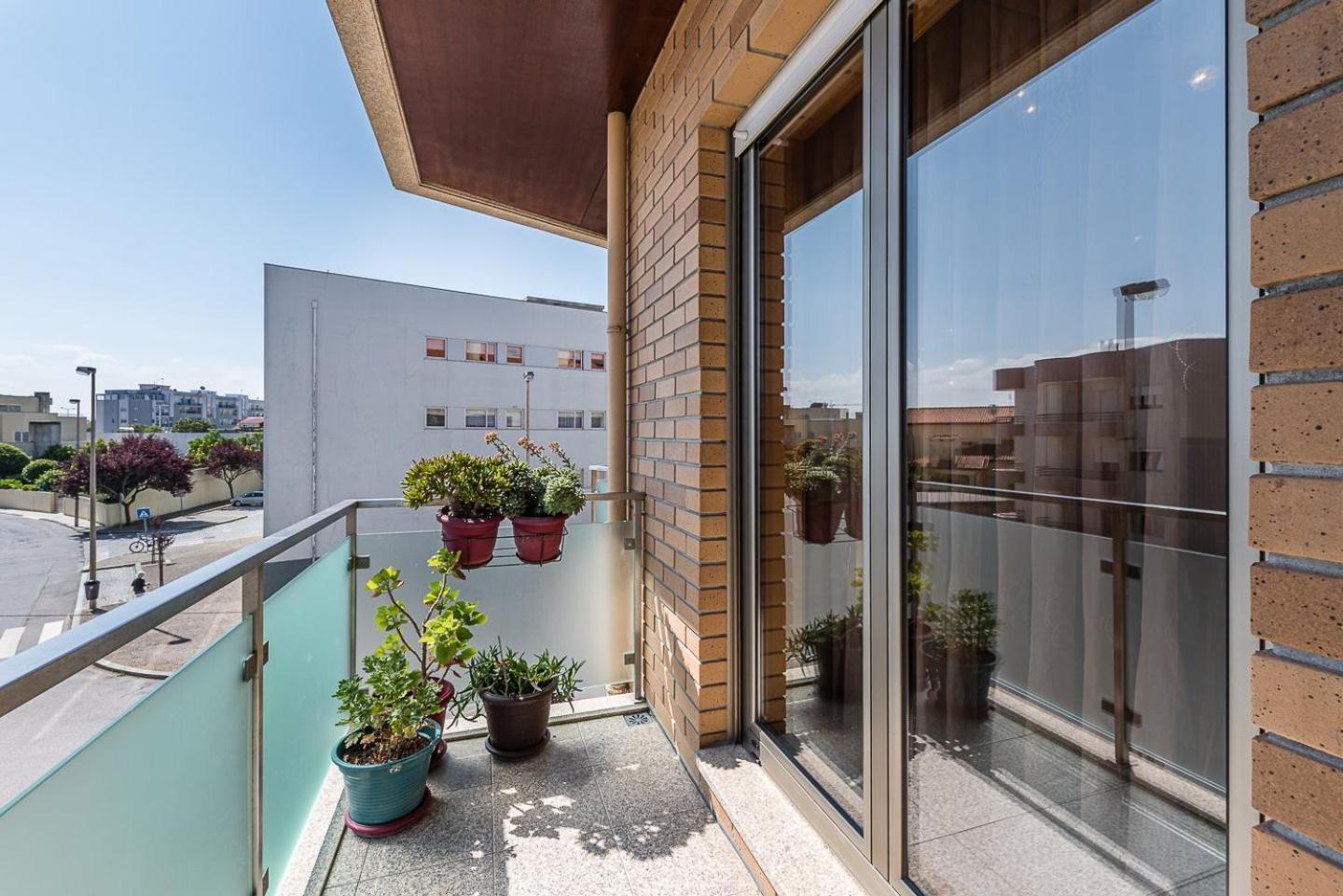 Guestready - Luxe Living By The Pool Apartment โปโว เดอ วาร์ซิม ภายนอก รูปภาพ