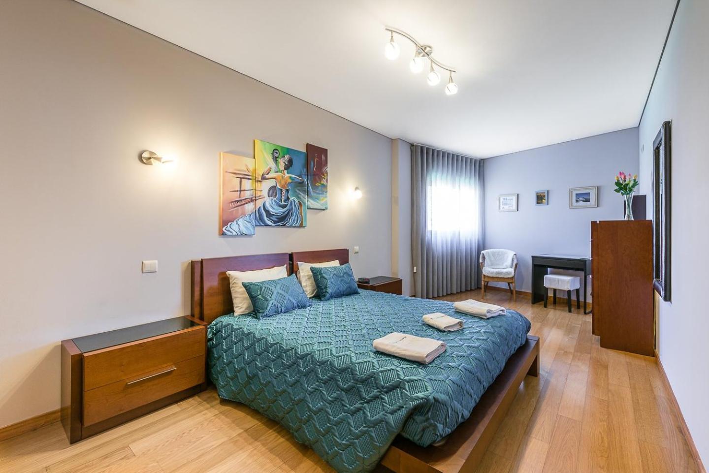 Guestready - Luxe Living By The Pool Apartment โปโว เดอ วาร์ซิม ภายนอก รูปภาพ