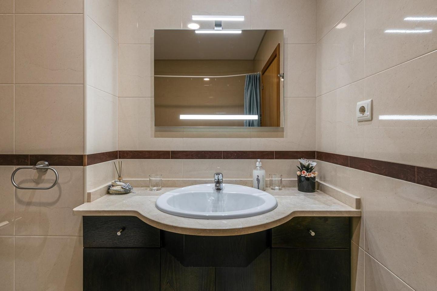 Guestready - Luxe Living By The Pool Apartment โปโว เดอ วาร์ซิม ภายนอก รูปภาพ